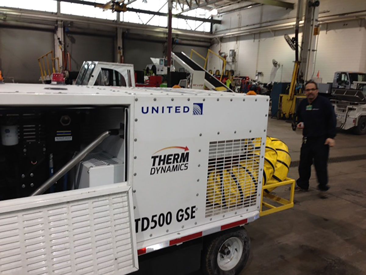 United Airline receives first Therm Dynamics GSE heater in Chicago